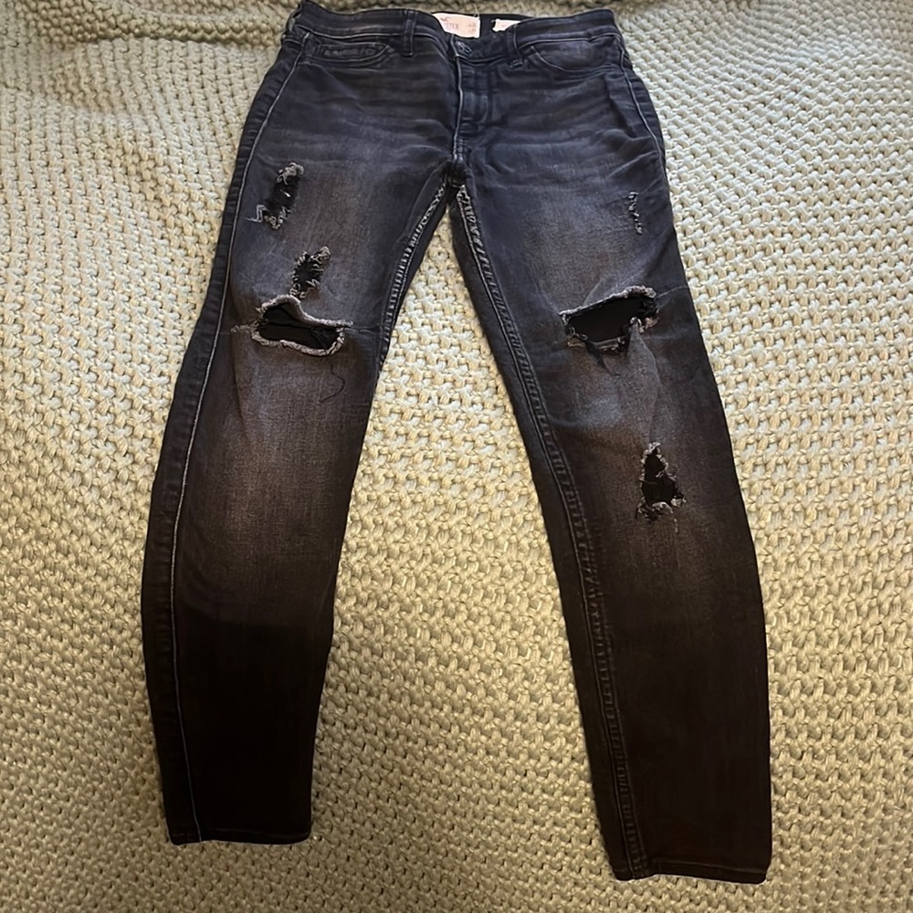 Hollister.. black ripped high-rise super skinny jeans, short.